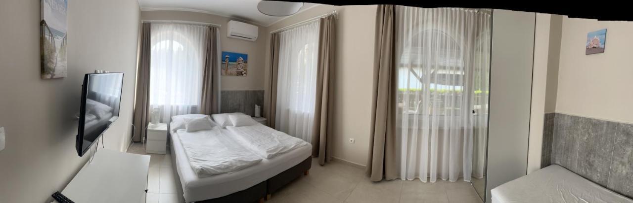 Topart Apartman I Balatonfenyves Eksteriør billede