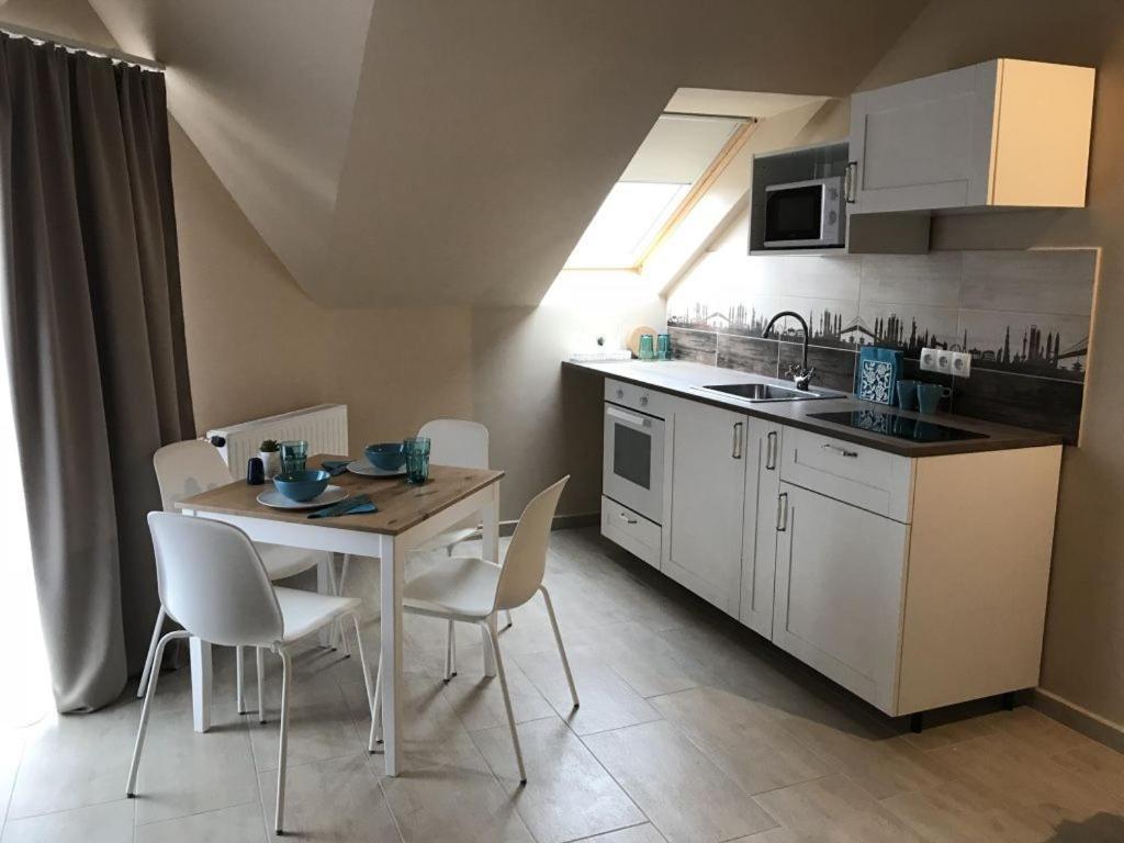 Topart Apartman I Balatonfenyves Eksteriør billede