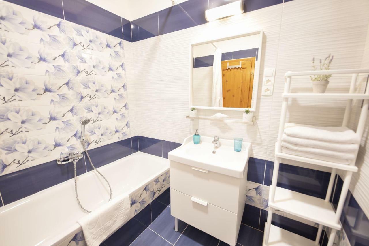 Topart Apartman I Balatonfenyves Eksteriør billede